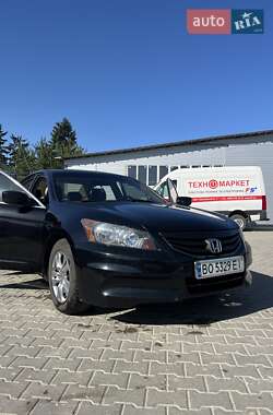 Седан Honda Accord 2012 в Ланівці