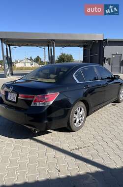 Седан Honda Accord 2012 в Ланівці