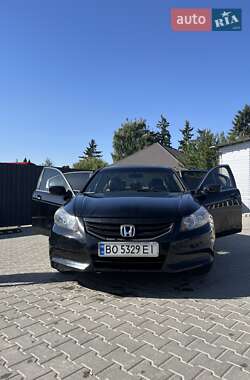 Седан Honda Accord 2012 в Ланівці