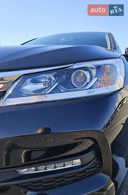 Седан Honda Accord 2017 в Киеве