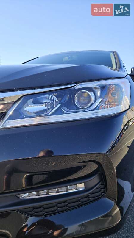 Седан Honda Accord 2017 в Києві