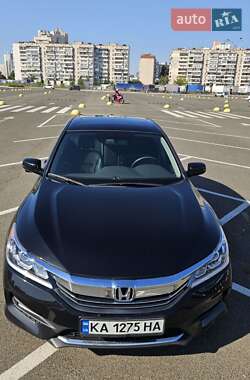 Седан Honda Accord 2017 в Киеве