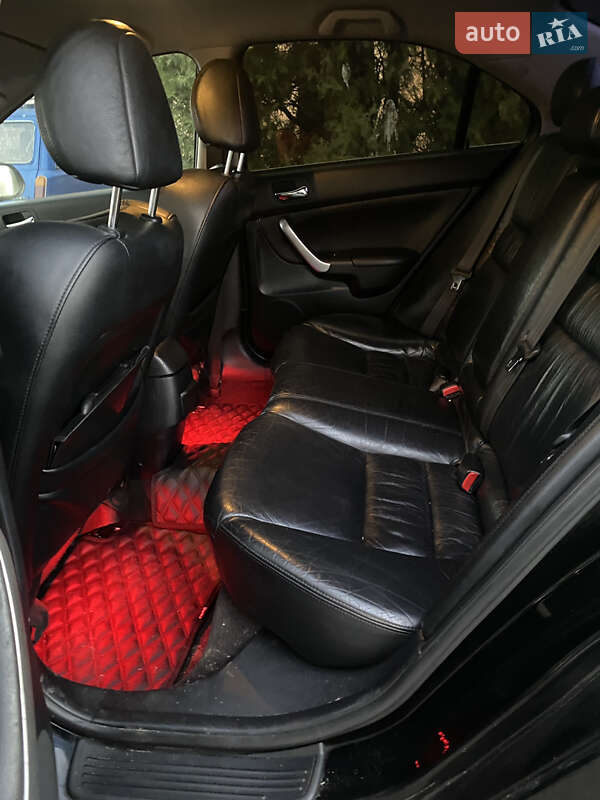 Седан Honda Accord 2004 в Києві