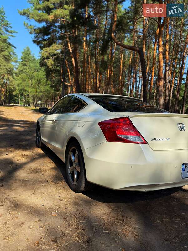 Купе Honda Accord 2012 в Кропивницком