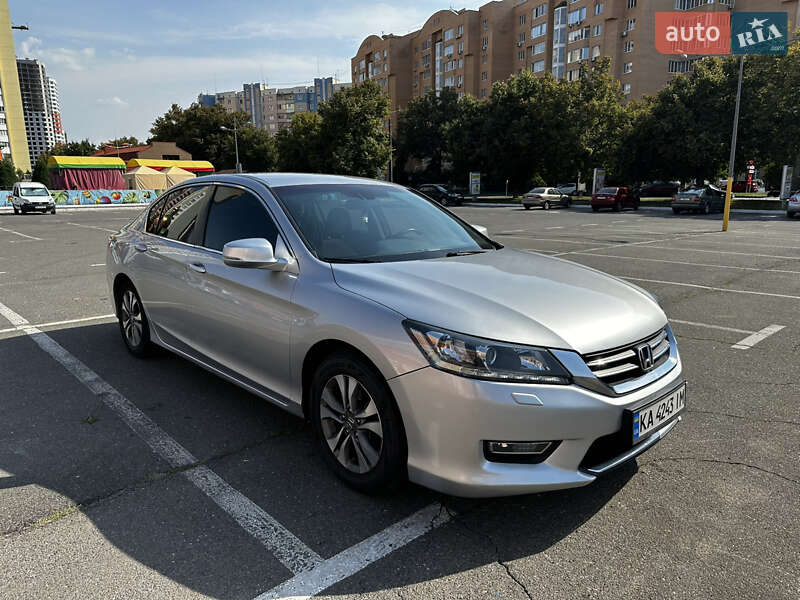 Седан Honda Accord 2013 в Броварах