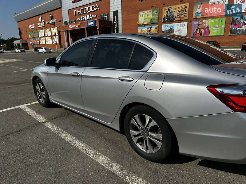 Седан Honda Accord 2013 в Броварах