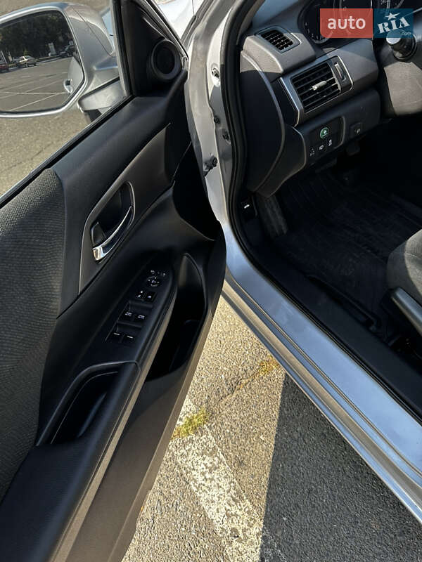 Седан Honda Accord 2013 в Броварах