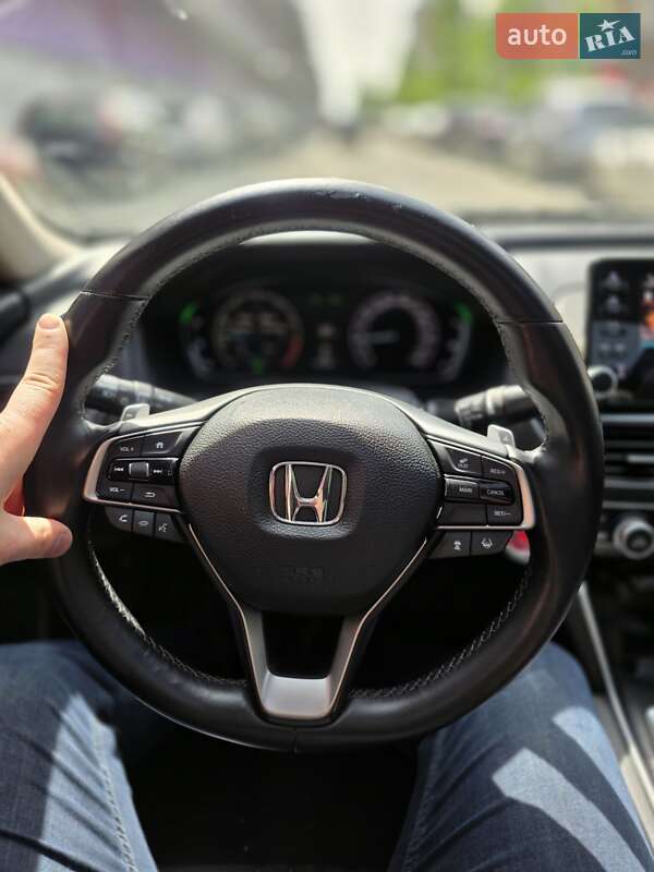 Седан Honda Accord 2018 в Киеве