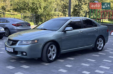 Седан Honda Accord 2004 в 