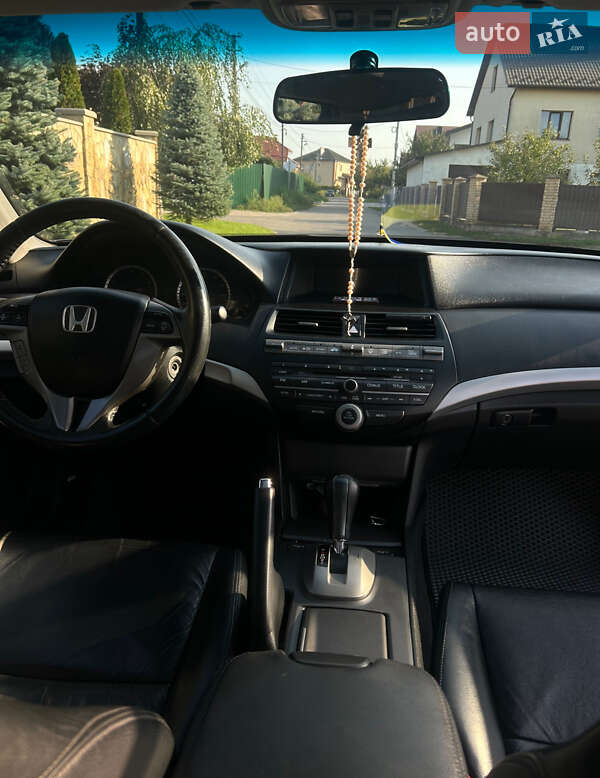 Купе Honda Accord 2012 в Ивано-Франковске