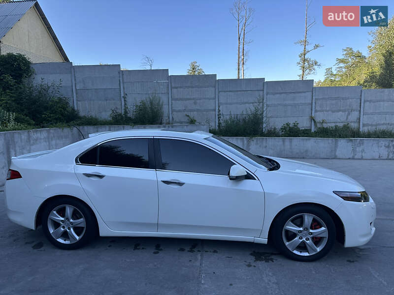 Седан Honda Accord 2010 в Києві