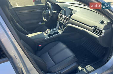 Седан Honda Accord 2019 в 