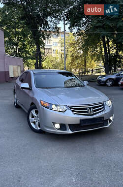 Седан Honda Accord 2008 в Киеве