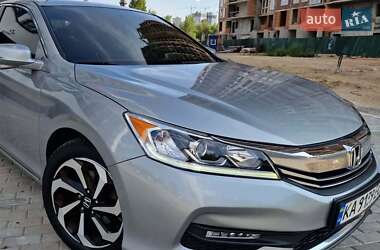 Седан Honda Accord 2015 в Тернополе