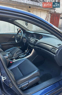 Седан Honda Accord 2016 в 