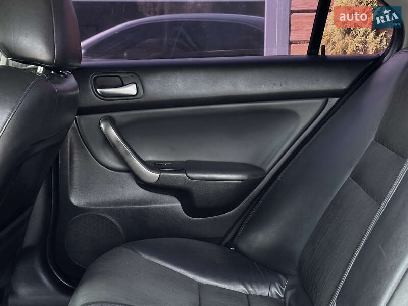 Седан Honda Accord 2006 в Шептицькому