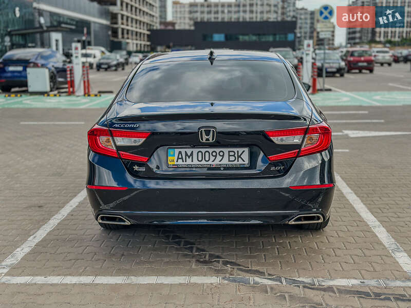 Седан Honda Accord 2019 в Киеве