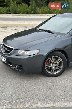 Седан Honda Accord 2005 в 