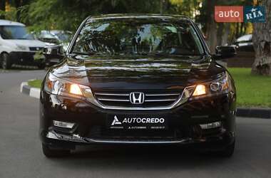 Седан Honda Accord 2015 в 