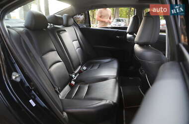 Седан Honda Accord 2015 в 