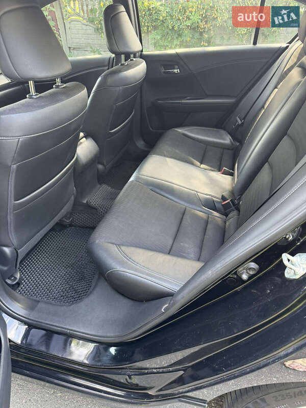 Седан Honda Accord 2016 в Хмельницком