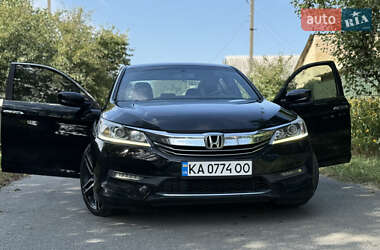 Седан Honda Accord 2016 в Киеве