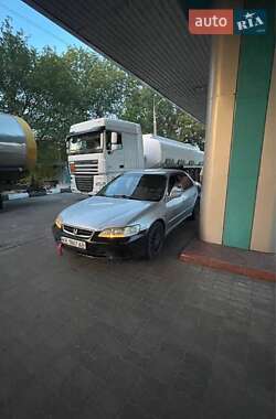 Седан Honda Accord 2000 в Кам'янському