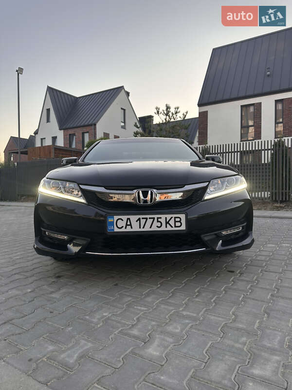 Купе Honda Accord 2013 в Умані