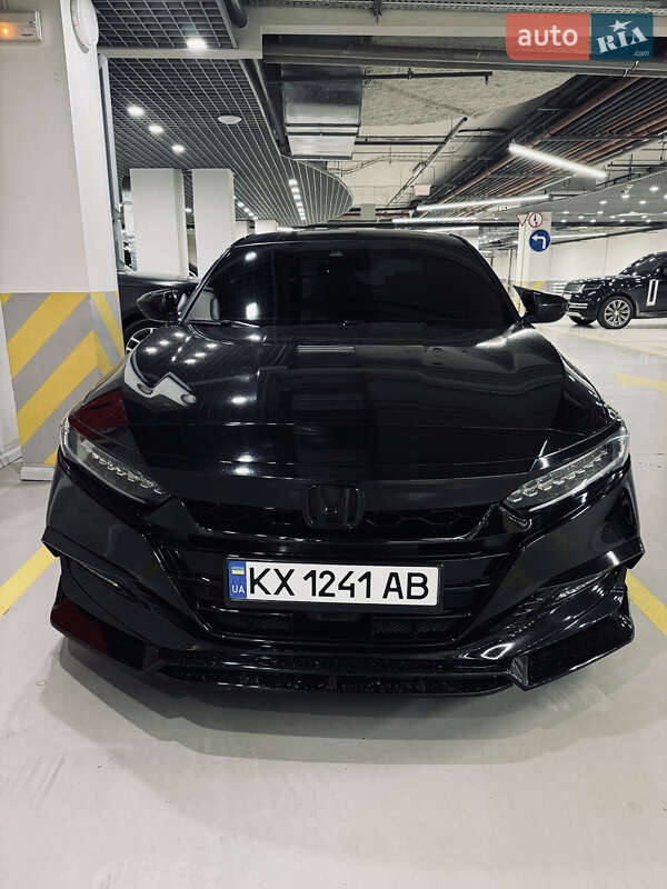 Седан Honda Accord 2019 в Києві