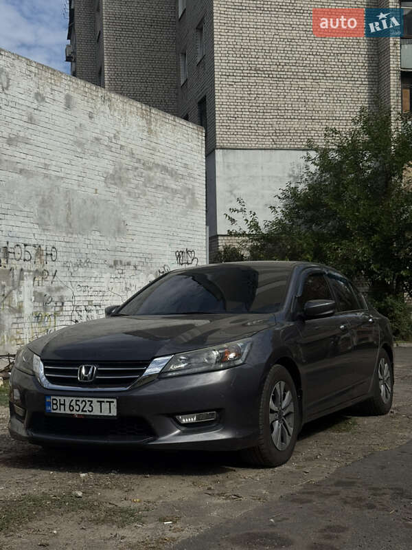 Седан Honda Accord 2015 в Одесі фото Седан Honda Accord 2015 в Одесі