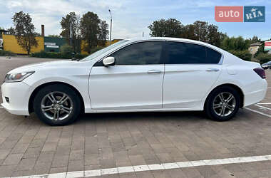 Седан Honda Accord 2015 в 