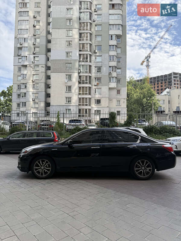 Седан Honda Accord 2013 в Киеве
