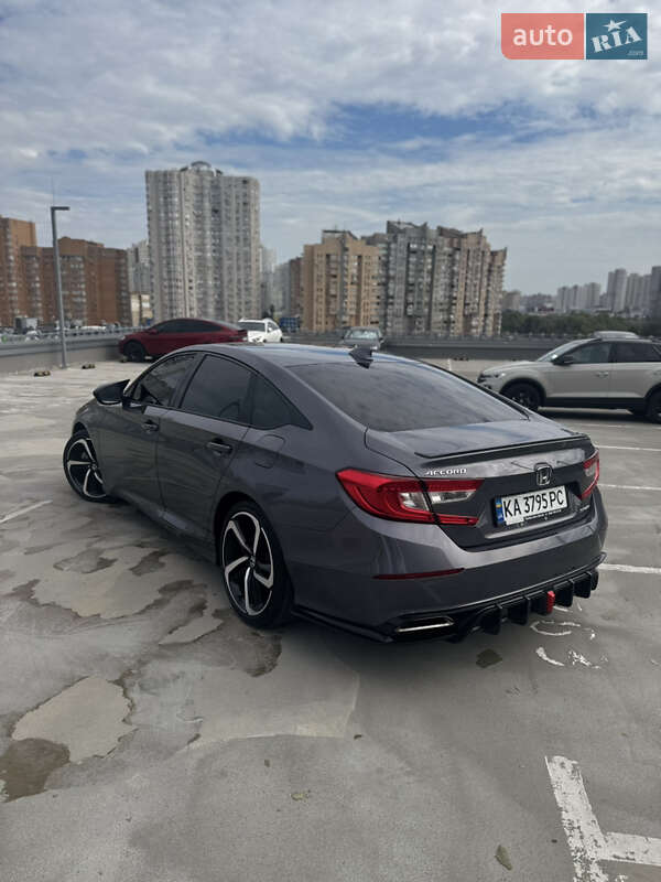 Седан Honda Accord 2018 в Києві