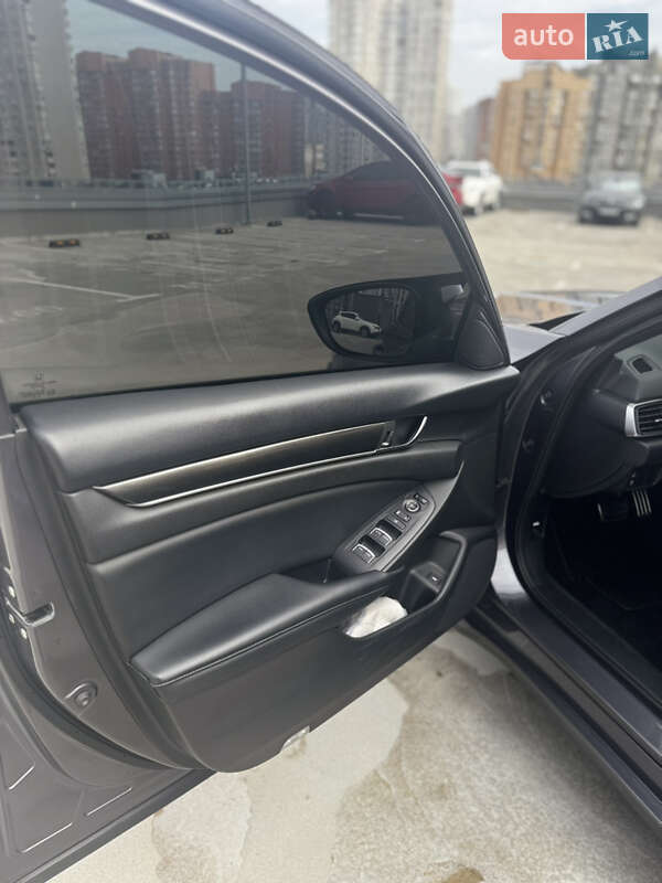 Седан Honda Accord 2018 в Києві