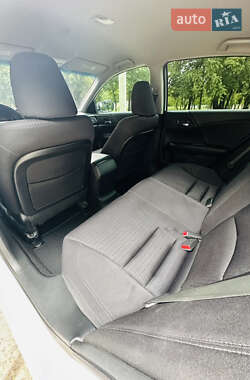 Седан Honda Accord 2014 в 