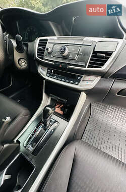 Седан Honda Accord 2014 в 
