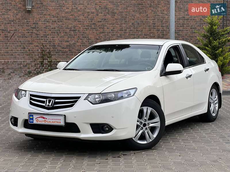 Седан Honda Accord 2011 в 