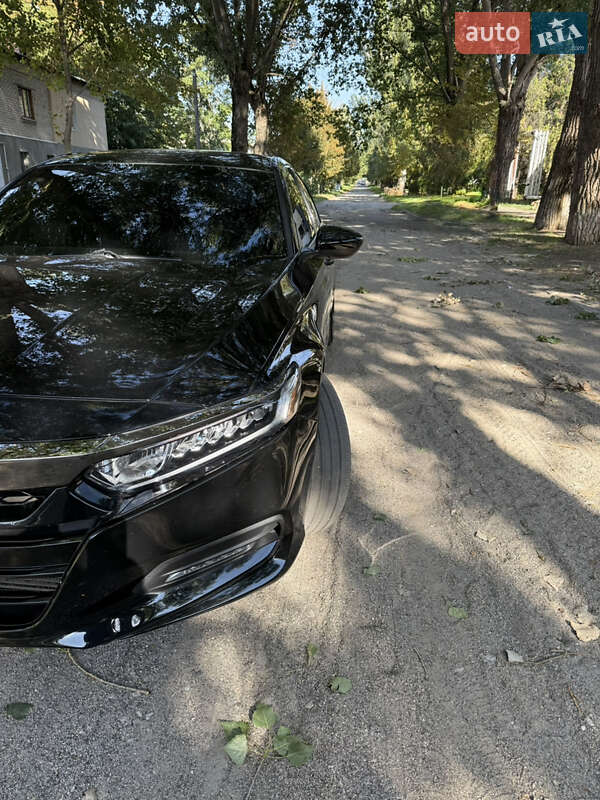 Седан Honda Accord 2018 в Запоріжжі