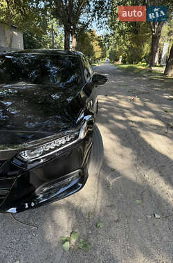 Седан Honda Accord 2018 в 