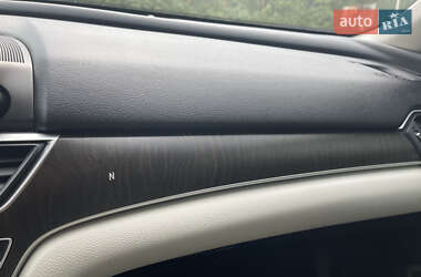 Седан Honda Accord 2019 в 