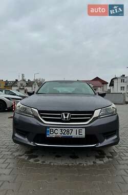 Седан Honda Accord 2012 в Львове