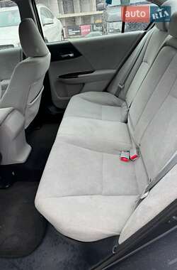 Седан Honda Accord 2012 в 
