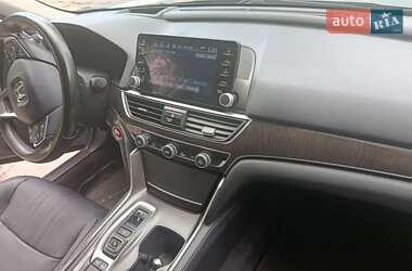 Седан Honda Accord 2021 в 