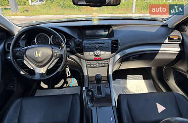Седан Honda Accord 2011 в 