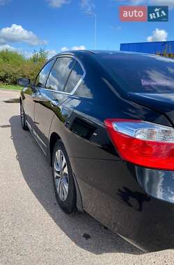 Седан Honda Accord 2015 в 