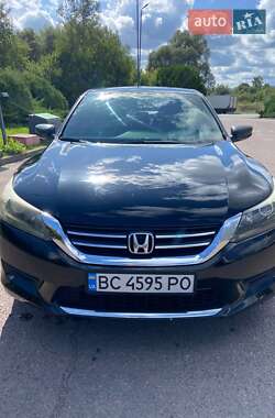 Седан Honda Accord 2015 в Дрогобыче
