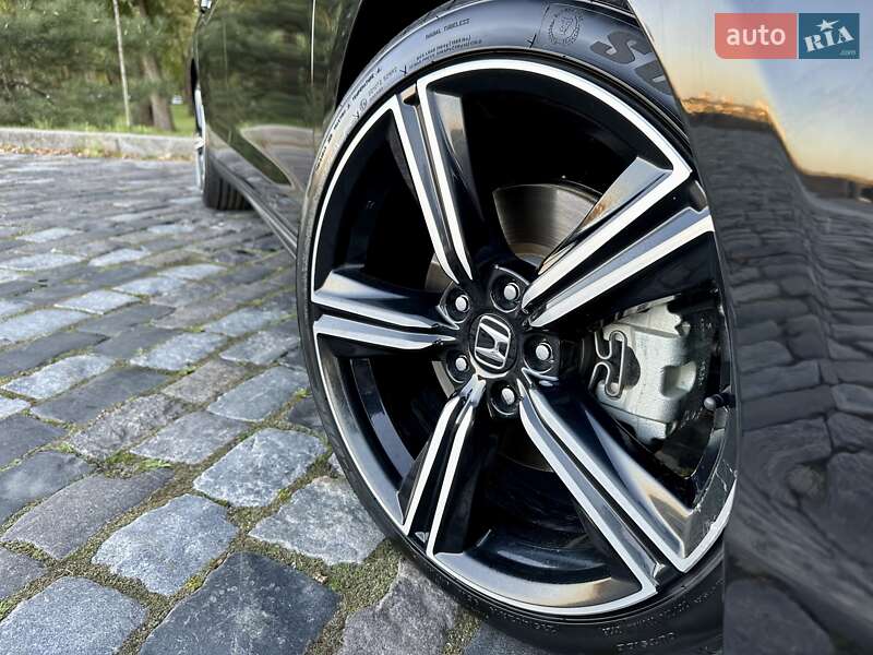 Седан Honda Accord 2023 в Киеве