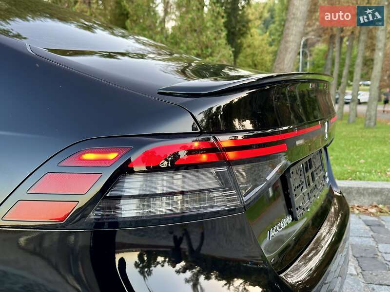 Седан Honda Accord 2023 в Киеве