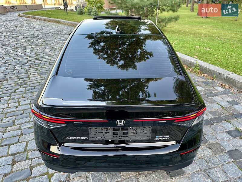 Седан Honda Accord 2023 в Киеве