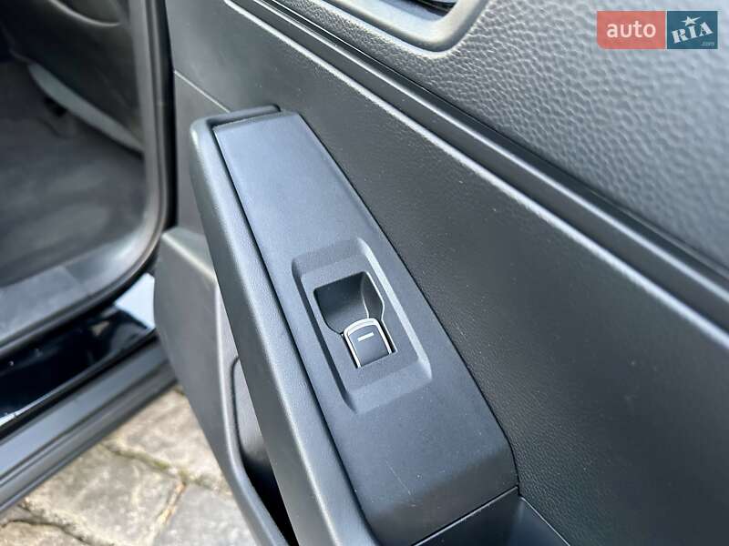 Седан Honda Accord 2023 в Киеве